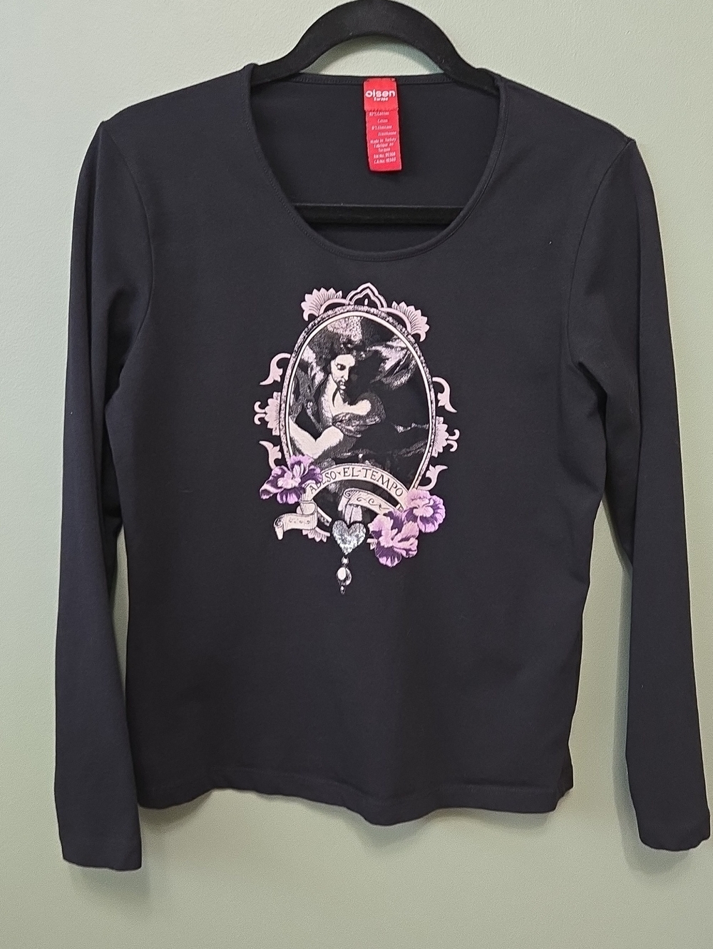 Black Long-Sleeve Graphic Tee with Lavender Accents US 6